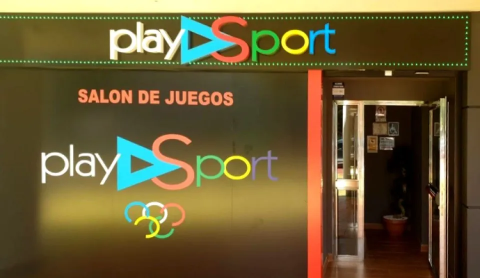 PLAY SPORT